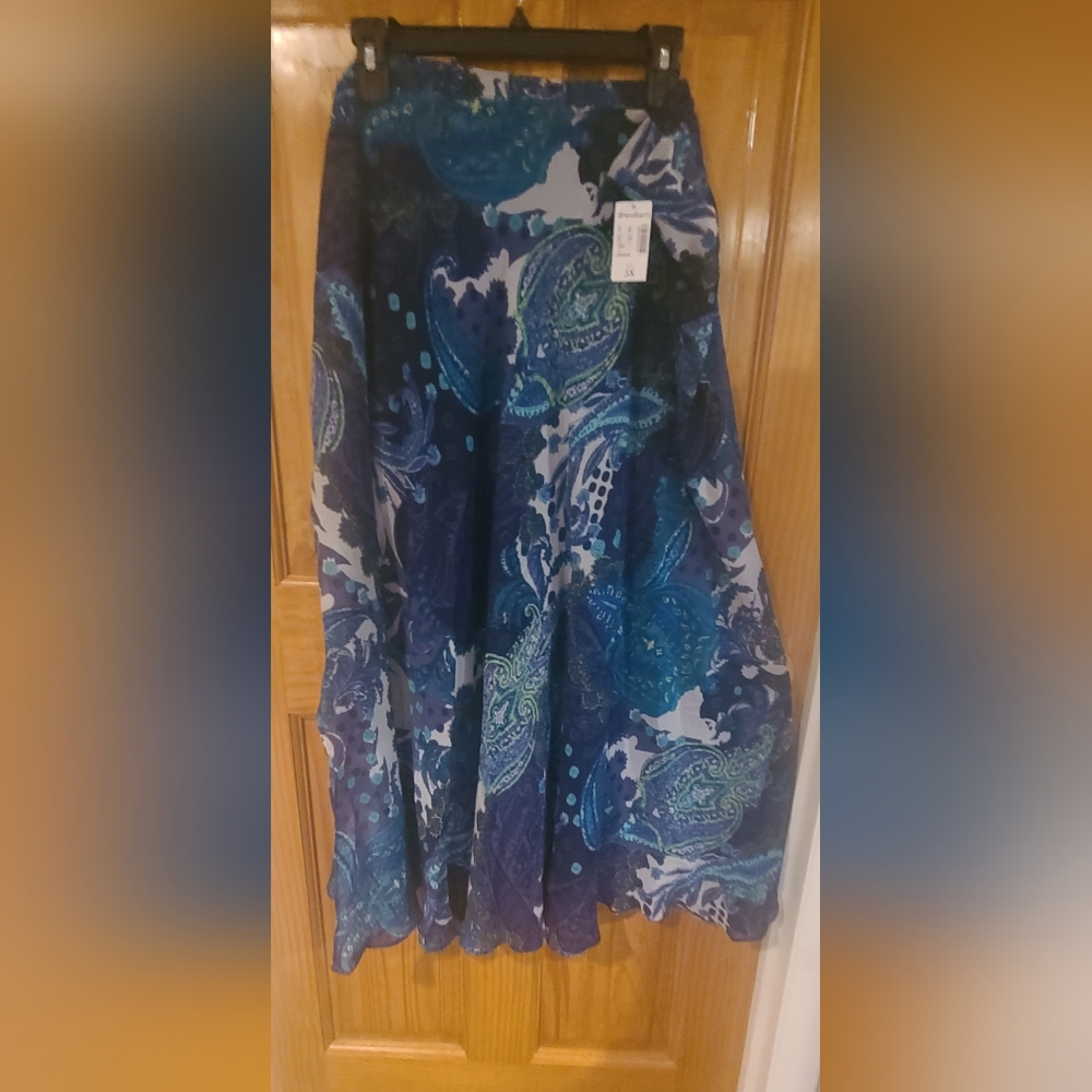 Blue paisley maxi skirt 3x - Picture 2 of 2
